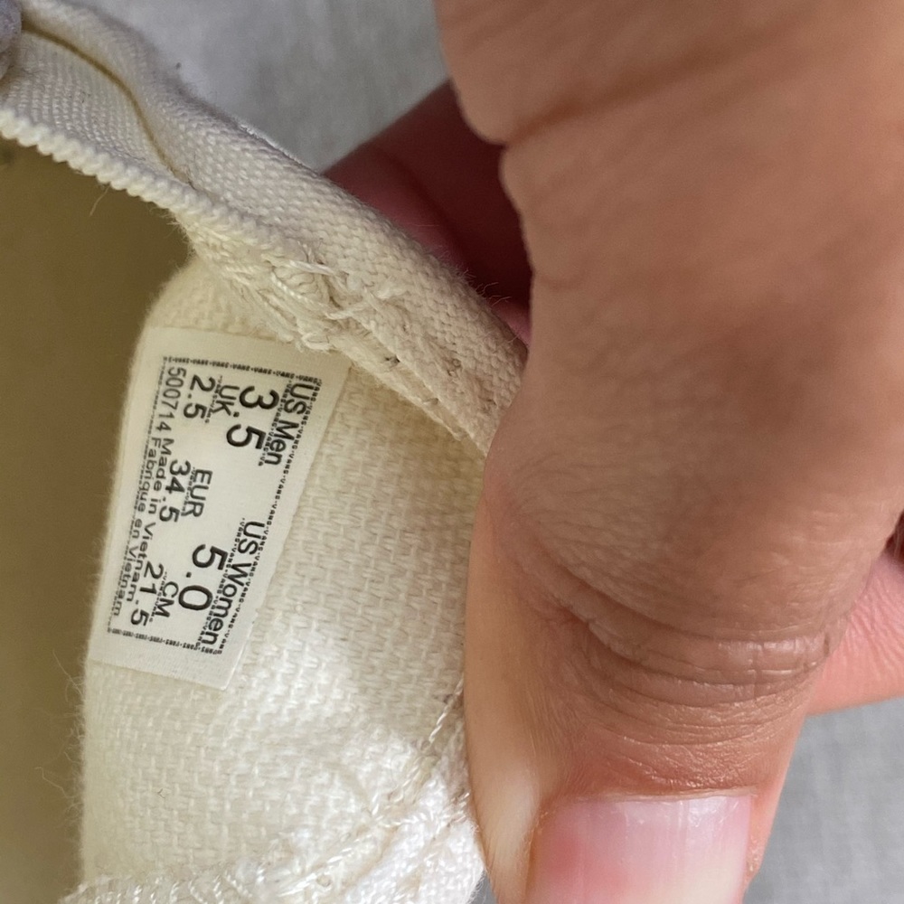Vans - Picture 5 of 5